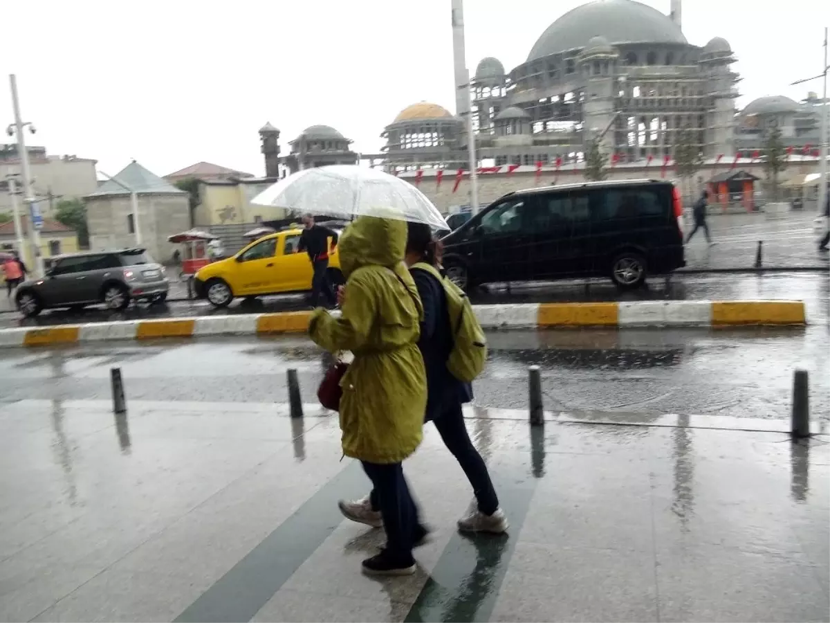 İstanbul için kuvvetli sağanak yağış uyarısı