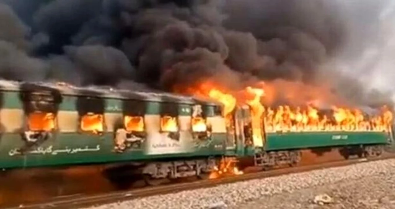 Pakistan\'da tren faciası: Hayatını kaybedenlerin sayısı 65\'e yükseldi