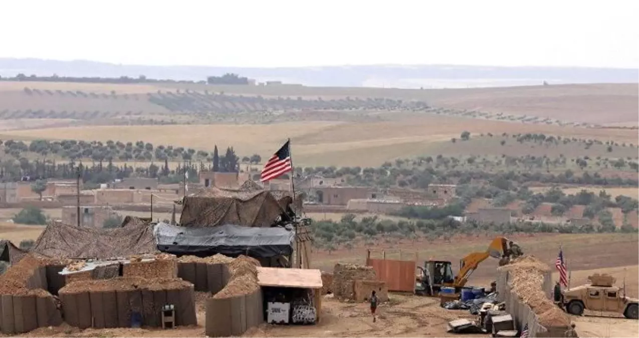 ABD ordusu Kobani\'nin güneyinde bombaladığı üsse geri döndü