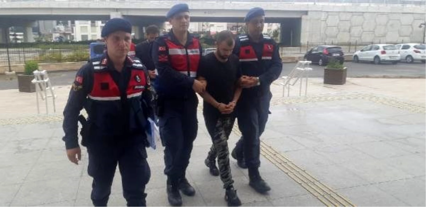 Antalya\'da \'polisiz\' deyip, 116 bin TL dolandıran şüpheliler, Adana\'da yakalandı