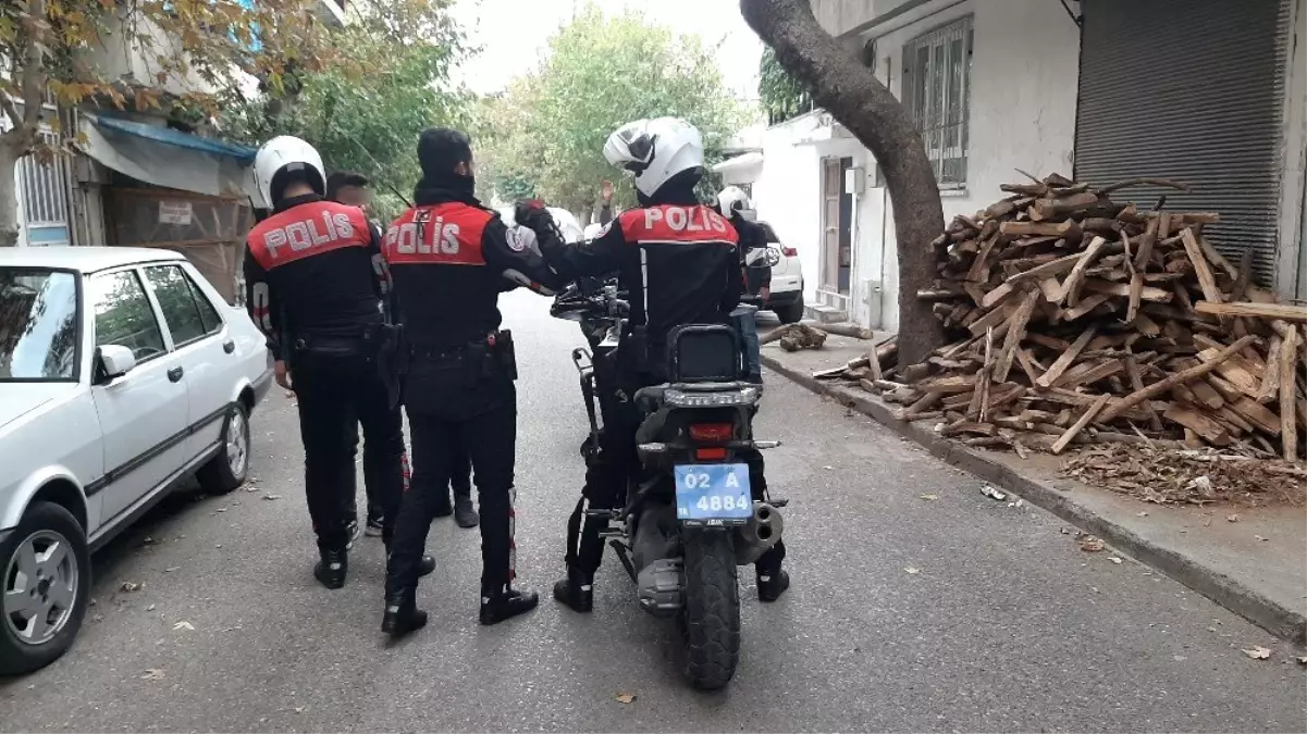 Bahçeye giren şüpheli şahıs polisleri harekete geçirdi