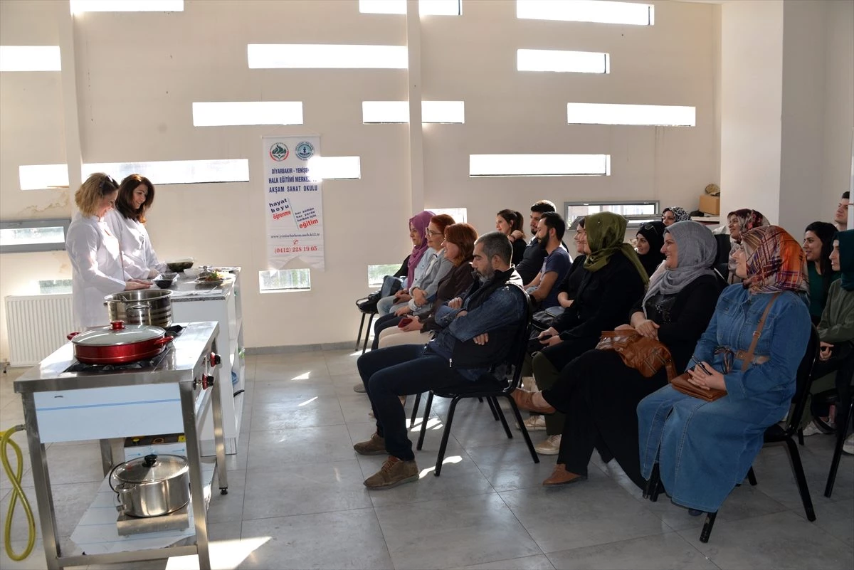 Diyarbakır\'da "Ustalar Kursiyerlerle Buluşuyor" etkinliği