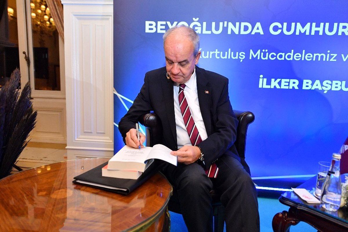 İlker Başbuğ, "Barış Pınarı Harekatı zorunluydu, Terör koridorunu parçaladınız"