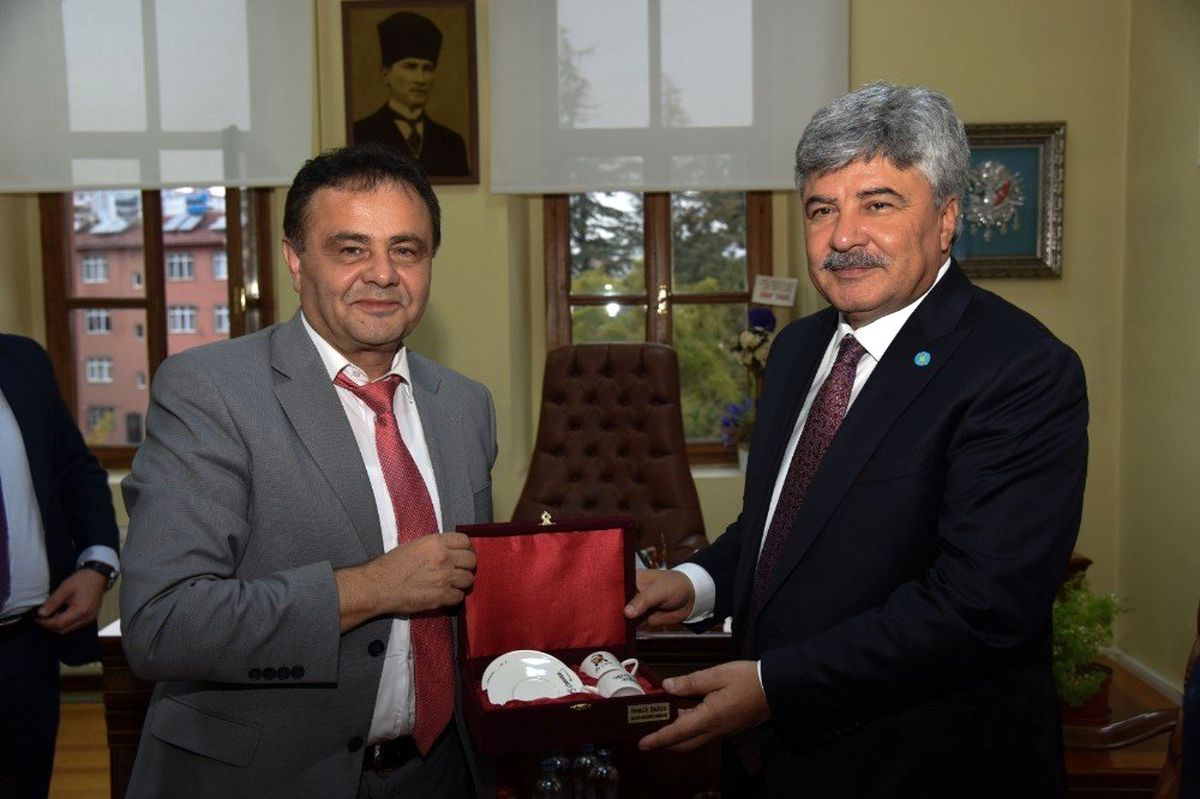 İYİ Parti Genel Başkan Yardımcısı Ergun\'dan, Başkan Şahin\'e ziyaret