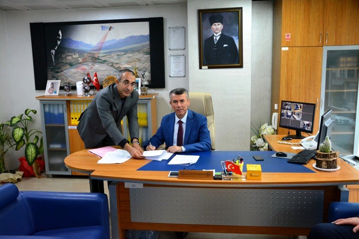Kaymakam Sırmalı, "Edremit TDİOSB, Türkiyenin en hızlı kurulan organize sanayi bölgesidir"