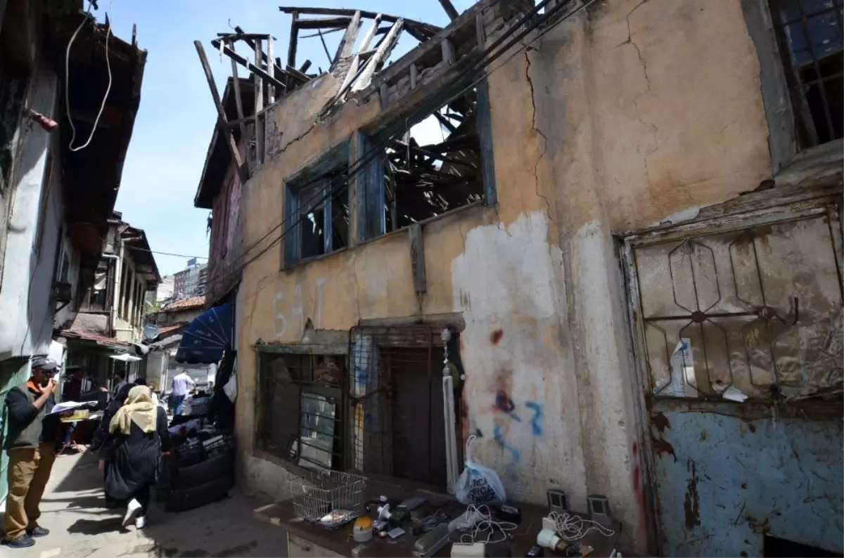 Mimarlar Odası tescilli yapıların restoresine karşı çıkıyor