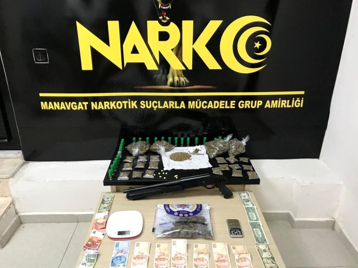 Polisin elini attığı yerden uyuşturucu çıktı