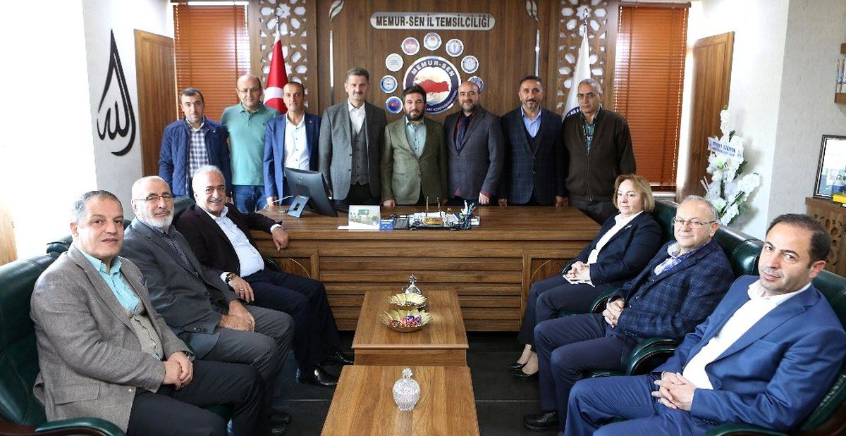 Rektör Çomaklı Memur-Sen\'in konuğu oldu