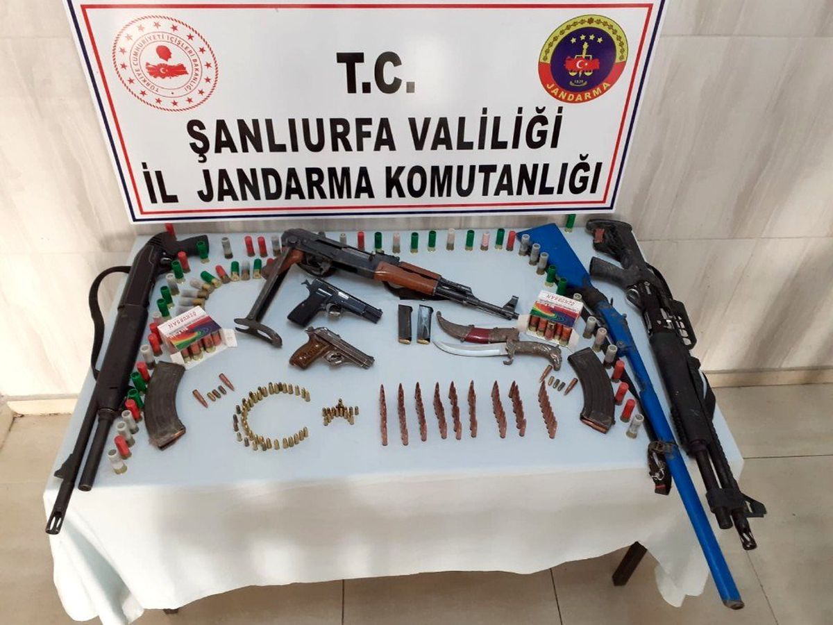 Şanlıurfa\'da kaçakçılık operasyonu: 2 kişi tutuklandı