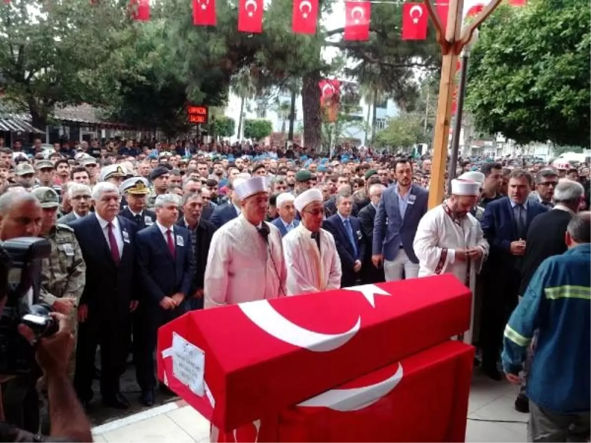 Şehit Veteriner Uzman Çavuş Sarıcan, Hatay\'da toprağa verildi