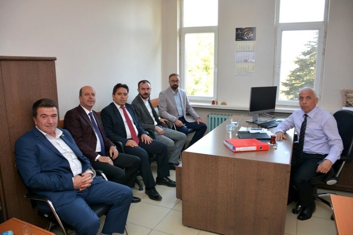 Şuhut protokolünden DSİ 183. Bölge Müdürü Topaloğlu\'na hayırlı olsun ziyareti