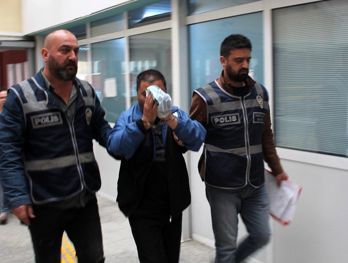 Tartıştığı 2 kişiyi silahla yaralayan şahıs tutuklandı