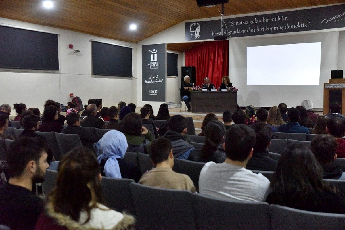 Tepabaşı\'nda "Tarih Konuşmaları" söyleşileri sürüyor