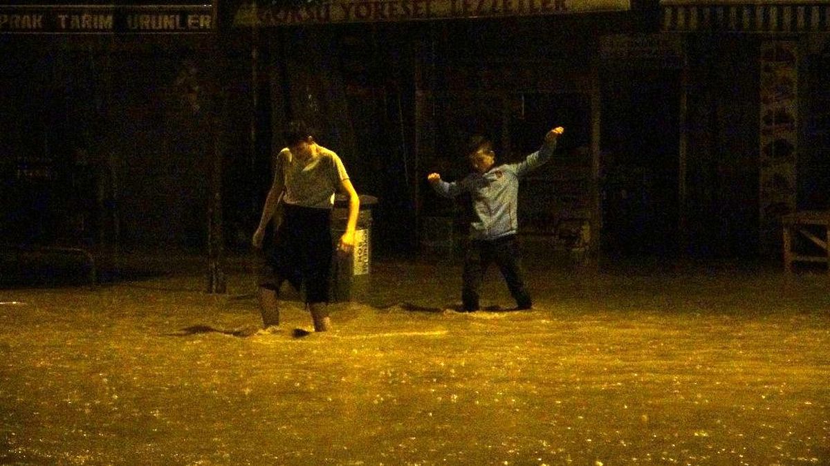 Trabzon\'da şiddetli yağış