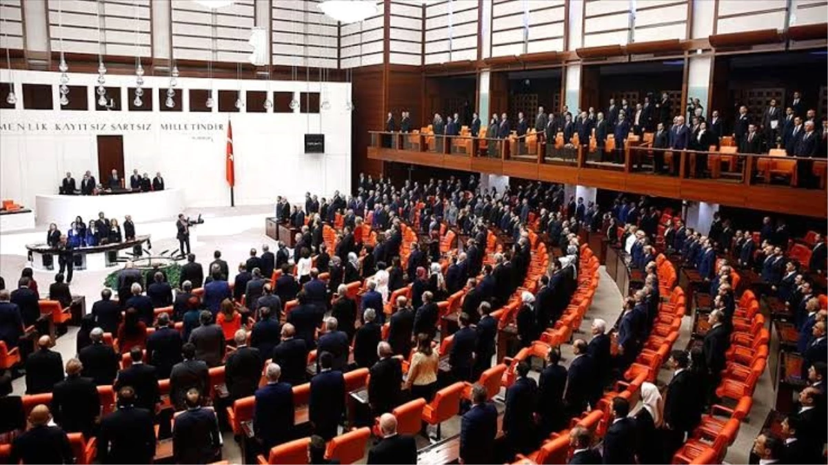 AK Partili vekilin istifası sonrası Meclis\'te sandalye dağılımı değişti