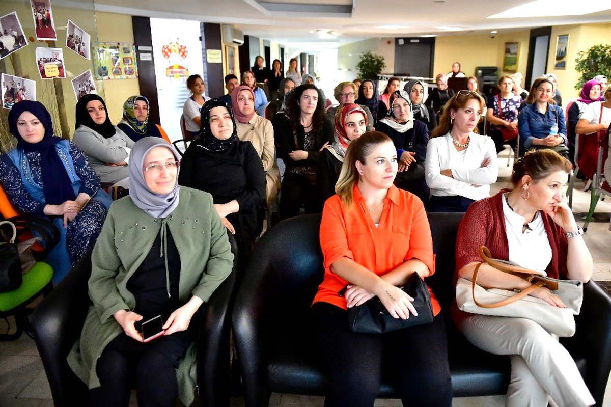 Büyükşehirden insan odaklı eğitim seminerleri