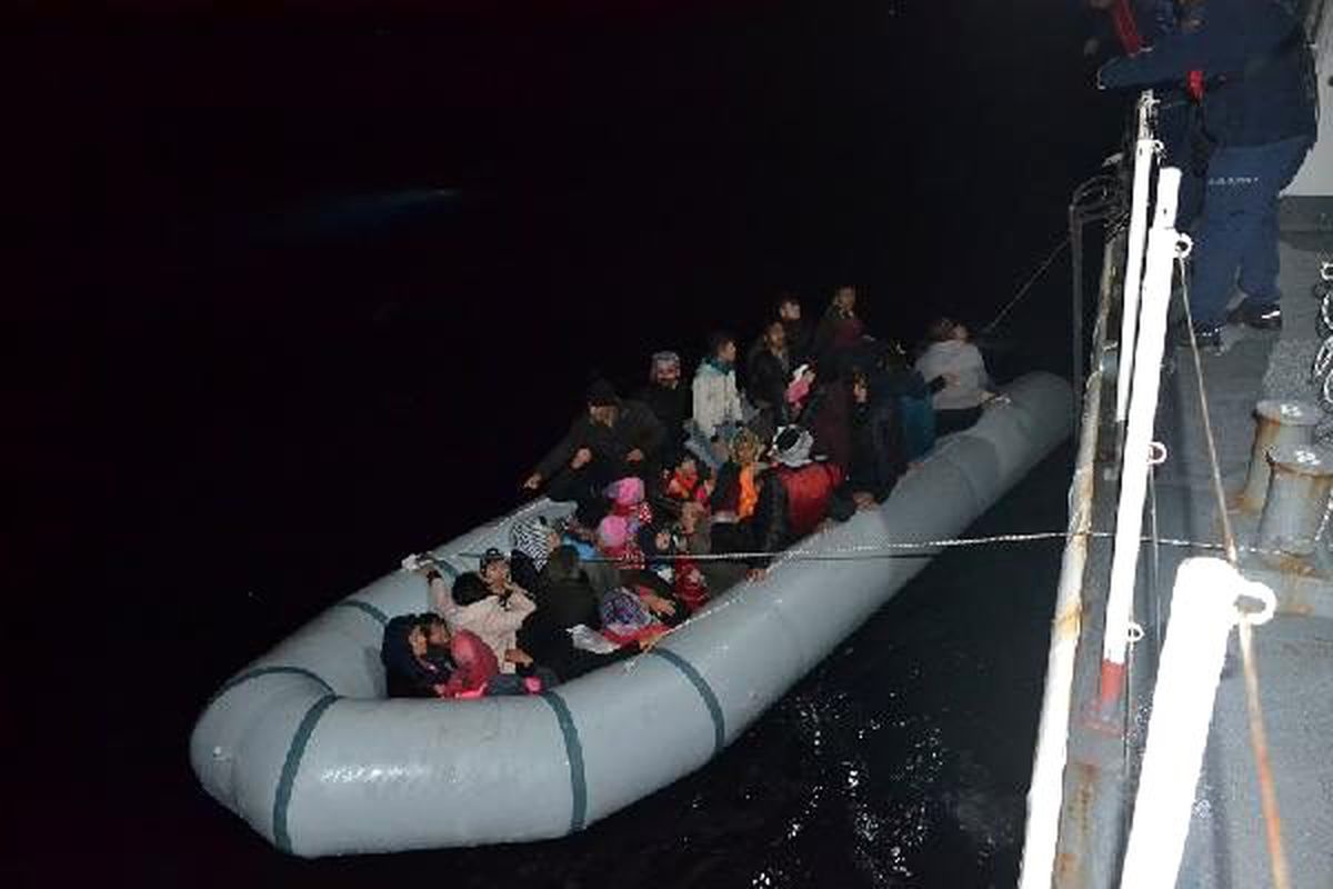 Çanakkale\'de 55 kaçak göçmen yakalandı