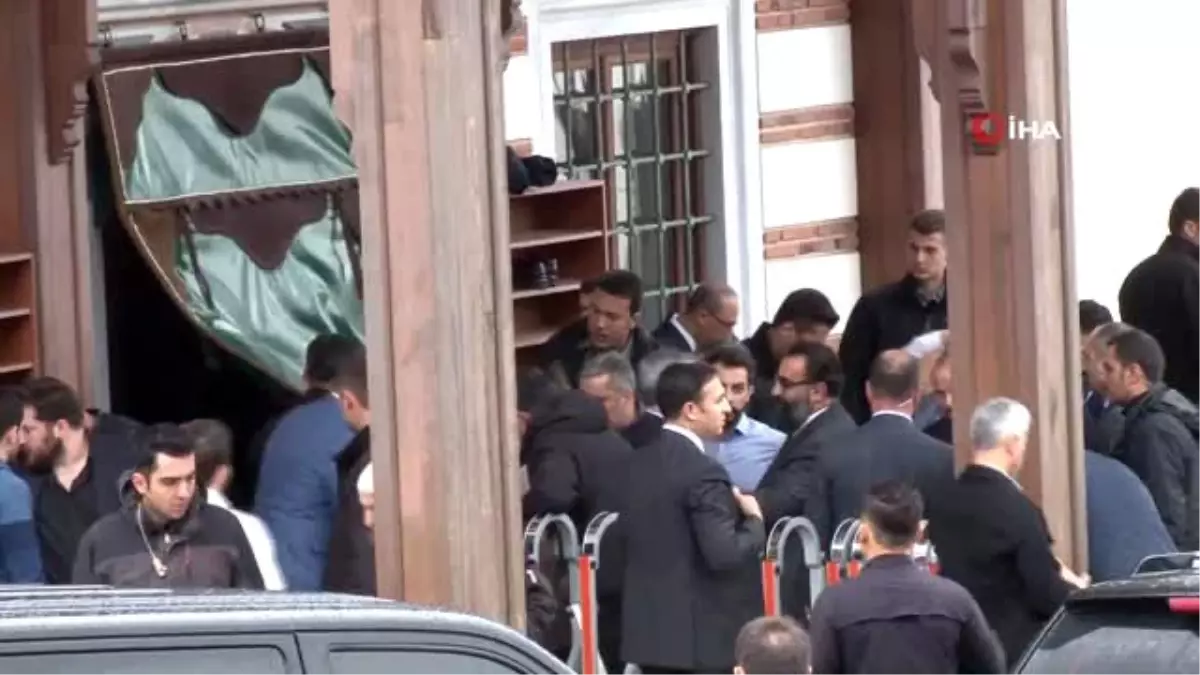 Cumhurbaşkanı Erdoğan, Cuma namazını Kerem Aydınlar Caminde kıldı