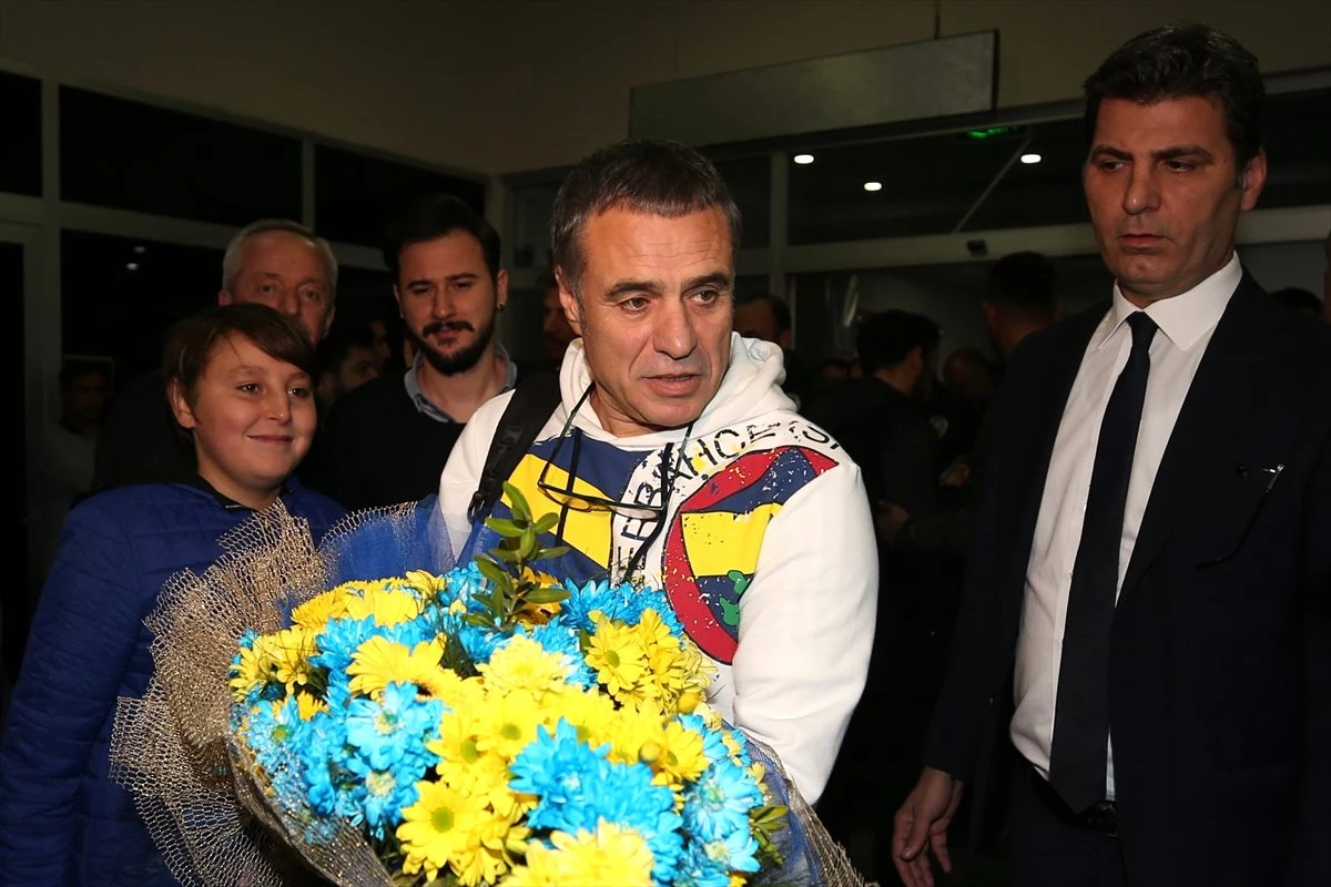 Fenerbahçe kafilesi Kayseri\'ye geldi