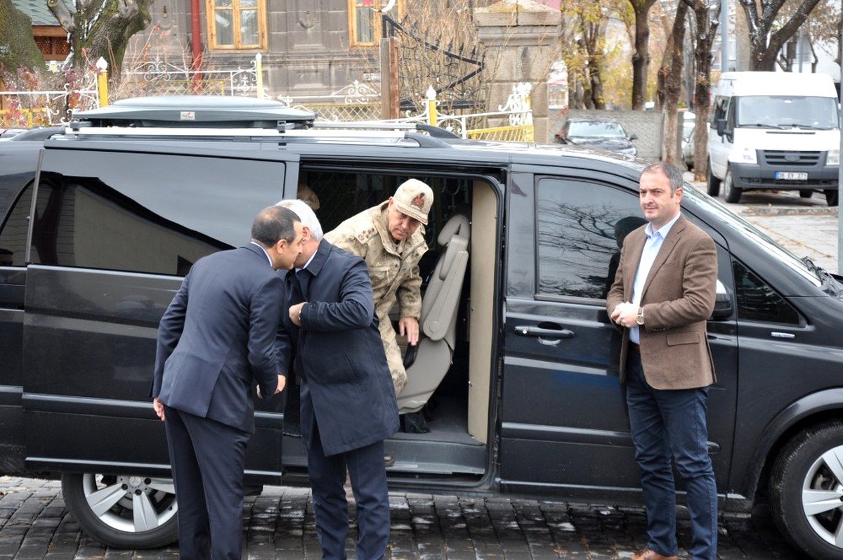 İçişleri Bakan Yardımcısı Ersoy, Kars\'ta