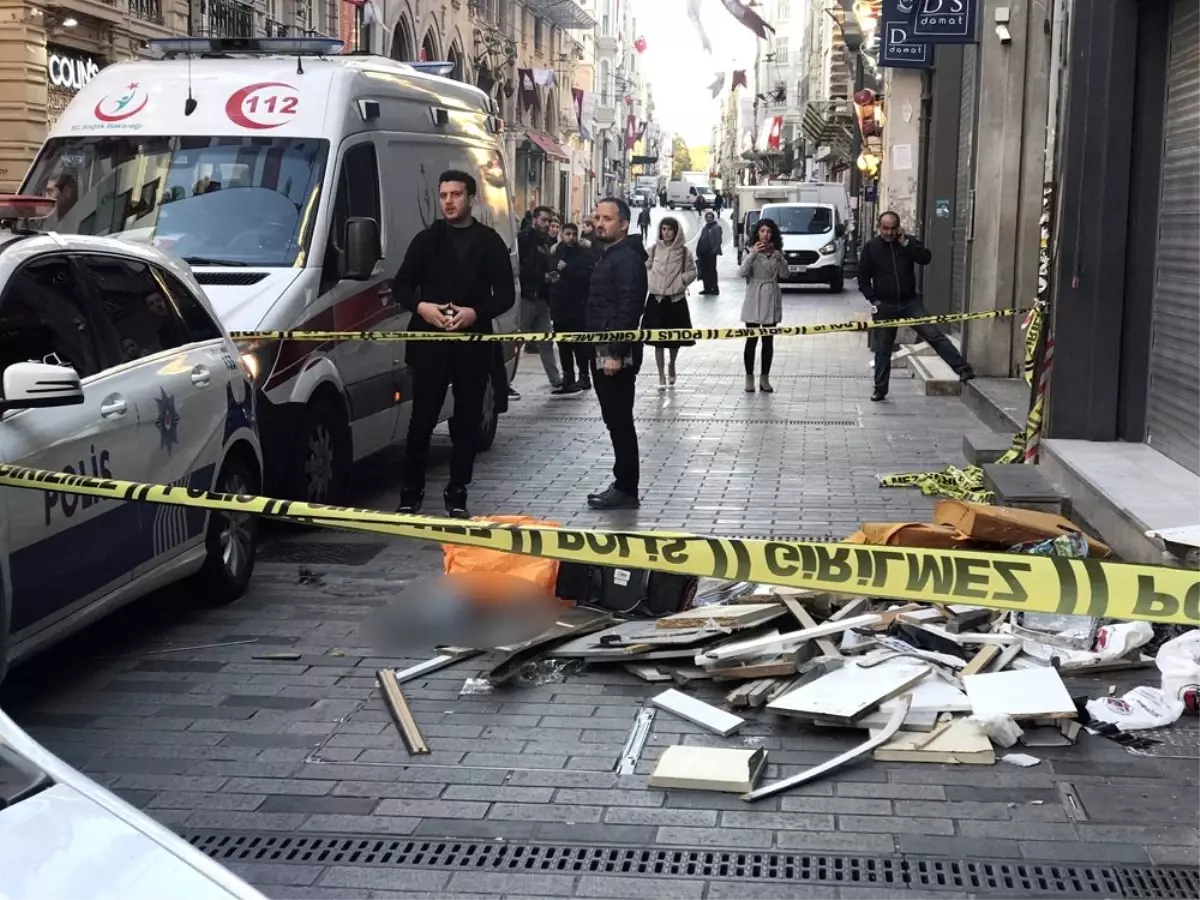 İstiklal Caddesi\'nde feci ölüm