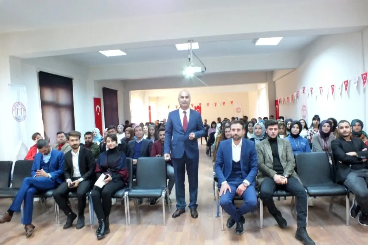 Malazgirt\'te üniversite öğrencilerine bankacılık eğitim semineri verildi