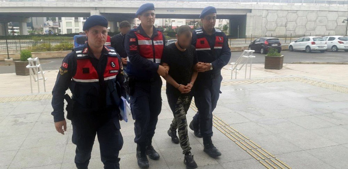 Oğlunun ismi FETÖ bağlantılarında geçiyor yalanıyla yaşlı kadının 116 bin liralık ziynet eşyasını...