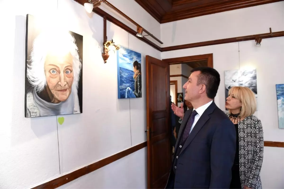 Şehit annesinden duygulandıran sergi