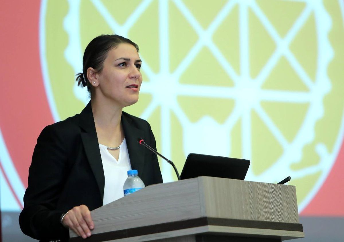 Trakya Üniversitesinde, "Kamu Hayatında Türk Kadını" konuşuldu