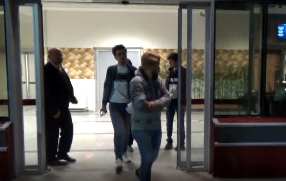Afyonkarahisar\'da tavuk döner yiyen 67 kişi zehirlendi