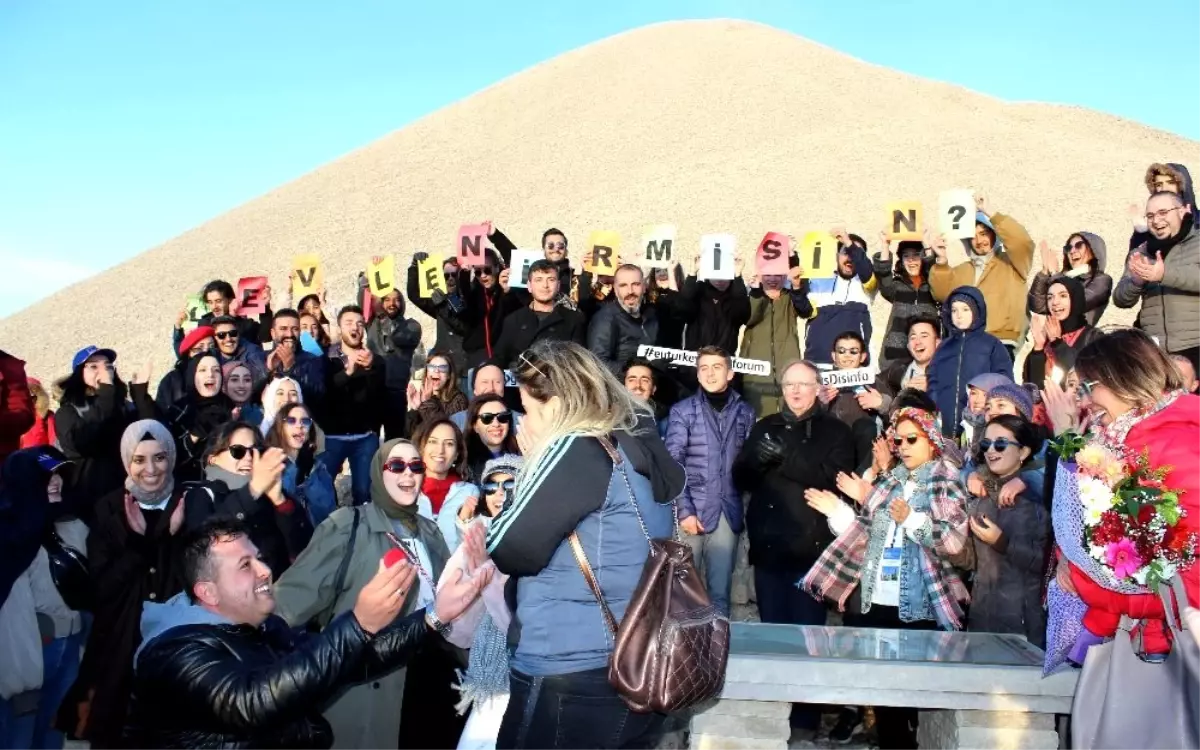 Büyükelçi Berger, Nemrut Dağı\'nda romantik evlilik teklifine tanık oldu