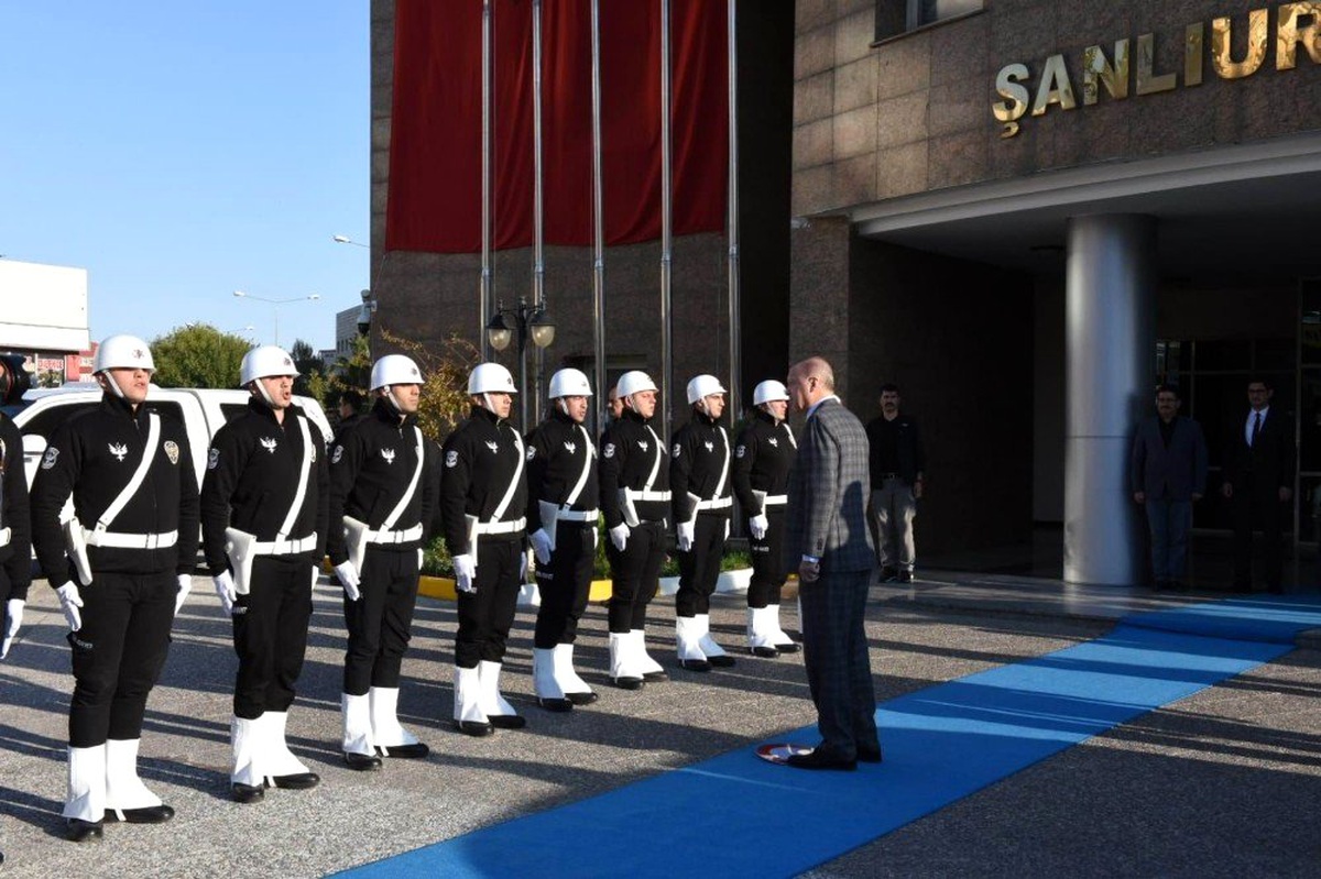 Cumhurbaşkanı Erdoğan\'a Şanlıurfa\'da coşku seli