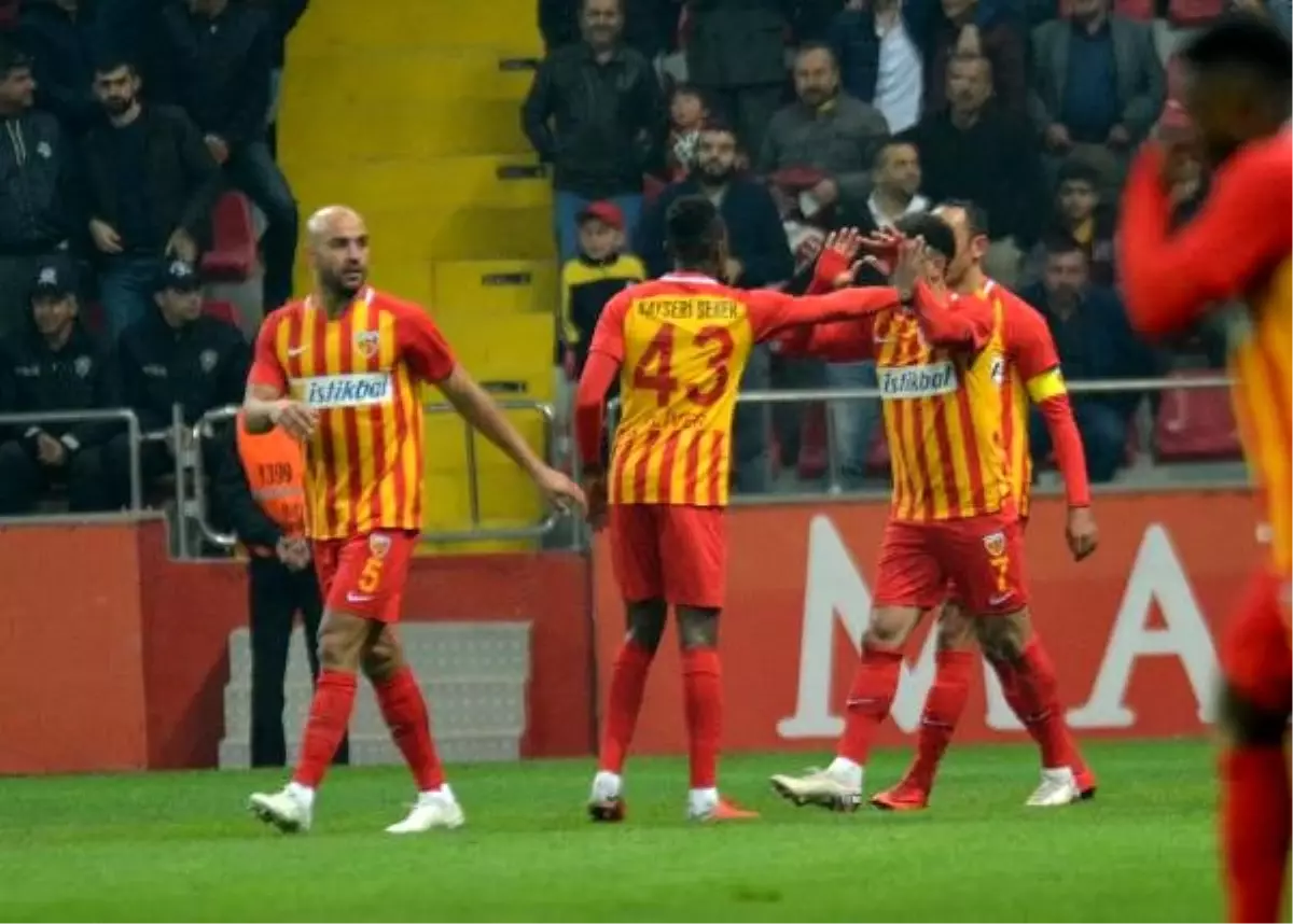 İstikbal Mobilya Kayserispor - Fenerbahçe: 1-0