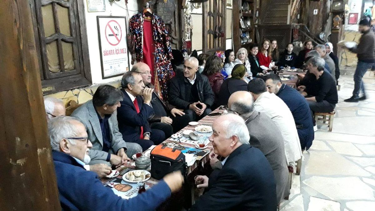 Sanal ortam birlikteliğini gerçeğe taşıdılar