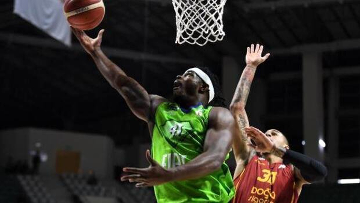 TOFAŞ\'ta Galatasaray galibiyetinin sevinci yaşanıyor