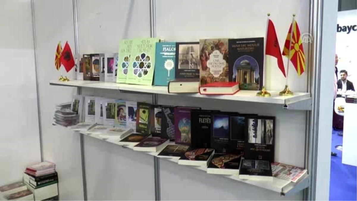 Türk yazarların Arnavutçaya çevrilen kitapları İstanbul Kitap Fuarı\'nda tanıtıldı