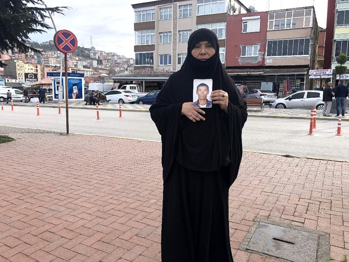 Afgan uyruklu anne 27 yaşındaki oğlunu arıyor