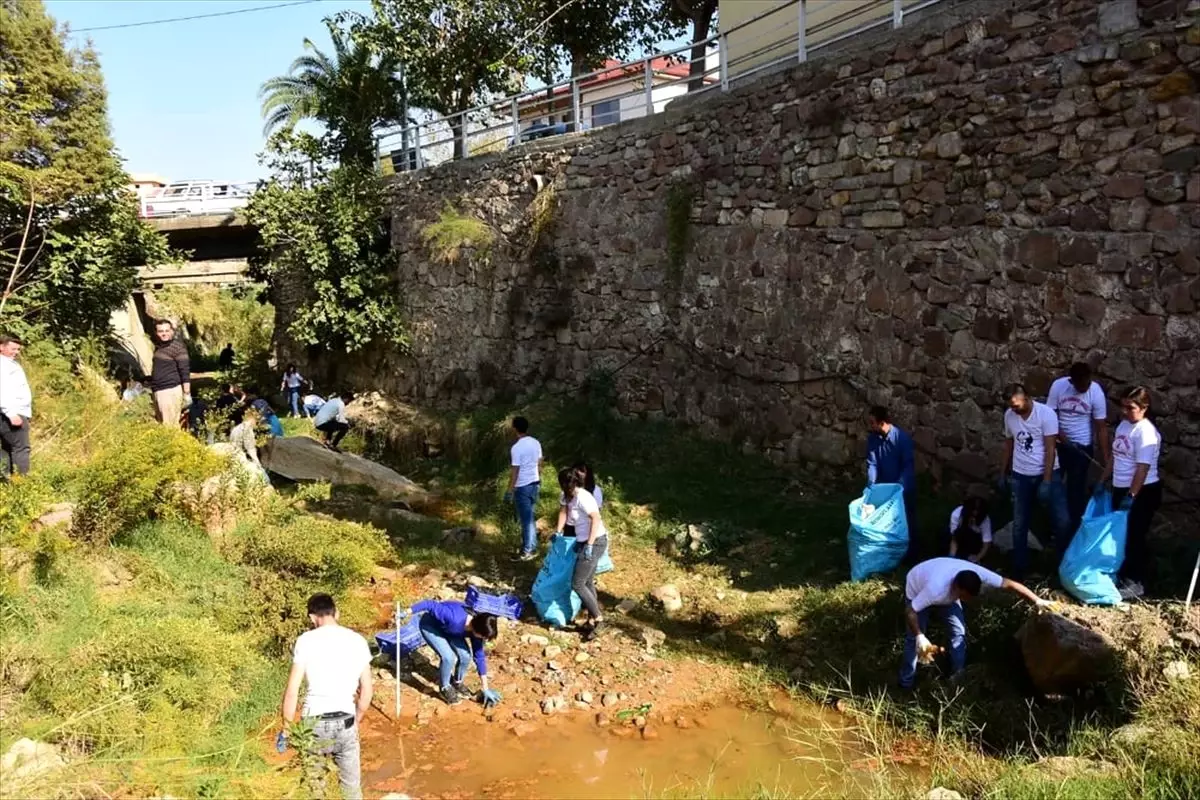 Alaşehir\'de "Trashtag Challenge" etkinliği