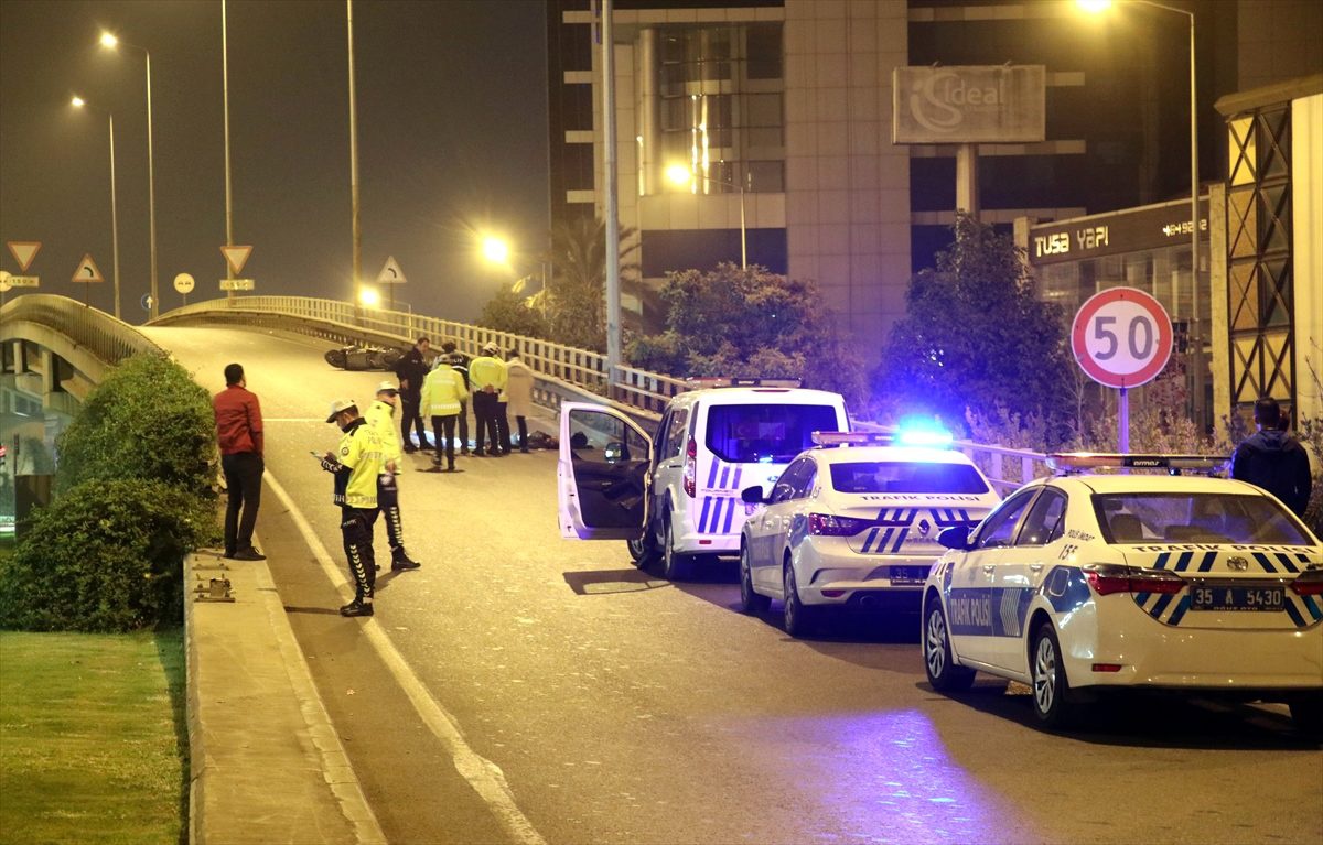 Bariyerlere çarpan motosiklet sürücüsü hayatını kaybetti