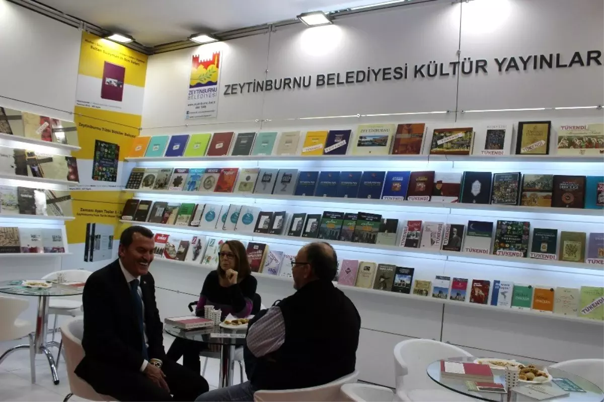 Başkan Arısoy, TÜYAP Kitap Fuarı\'na katıldı