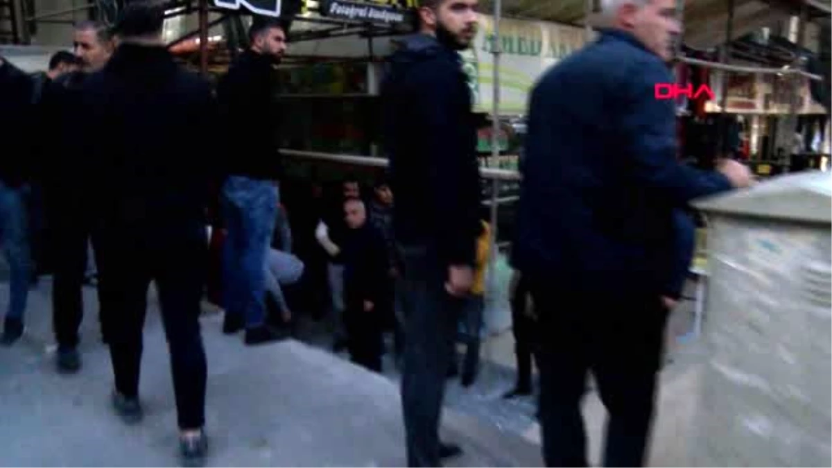 Diyarbakır binanın 2\'nci katından düşen işçi ağır yaralandı