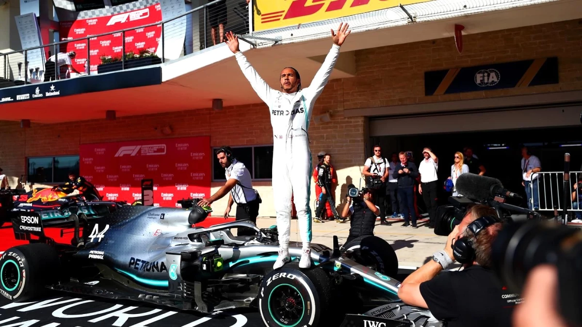 Hamilton, Schumacher\'i geride bırakmanın eşiğinde