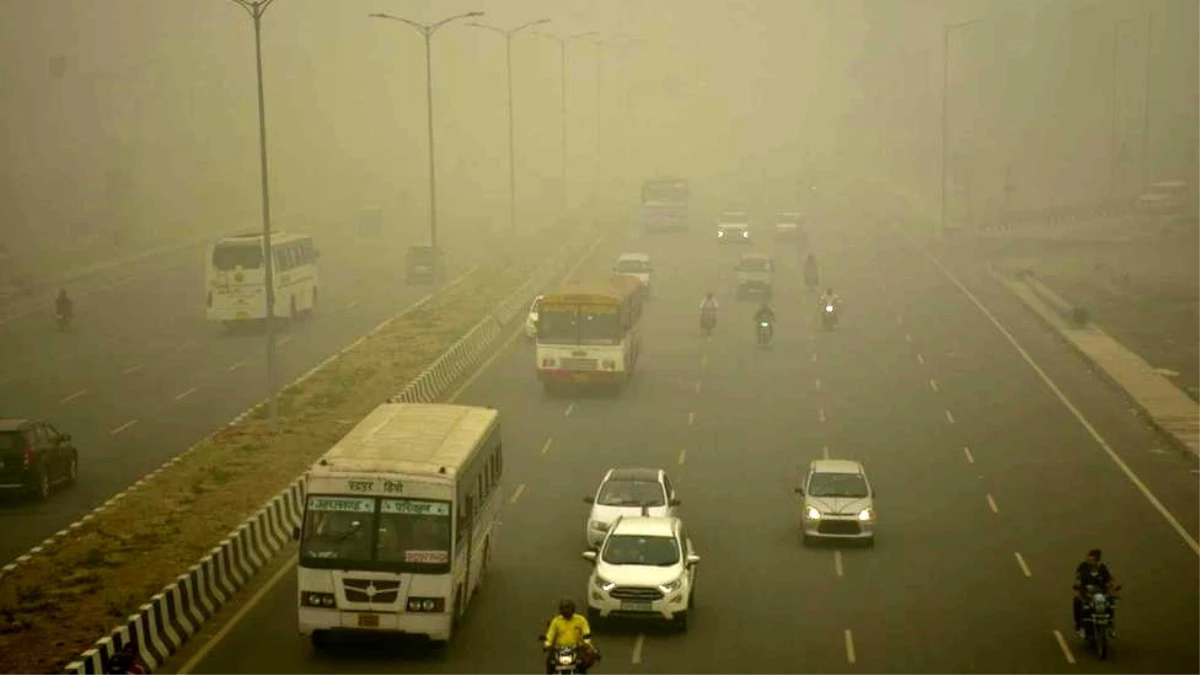 Hindistan hava kirliliğiyle mücadele için tek-çift plaka uygulamasına geçti