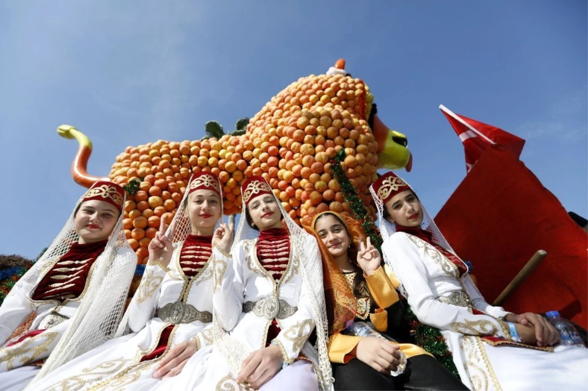 Mersin karnaval gibi bir festivale ev sahipliği yaptı