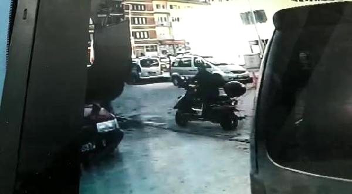 Motosiklet hırsızı kameraya yakalandı