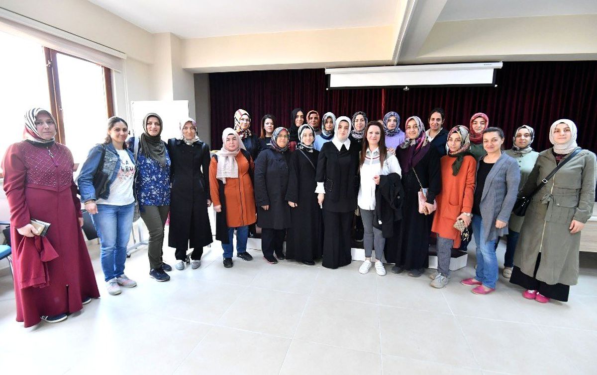 Osmangazi\'den Bilgi Evi velilerine eğitim