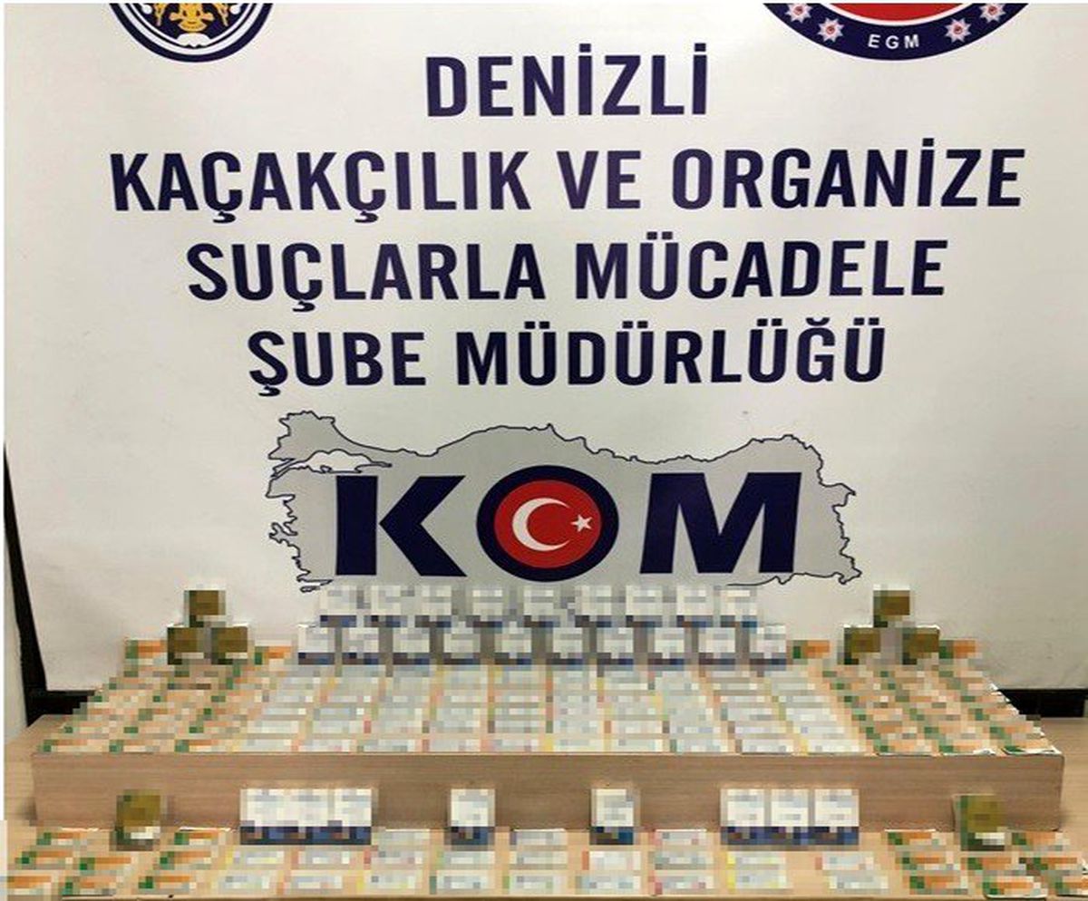 Polisten kaçak cinsel içerikli ürün satıcılarına operasyon