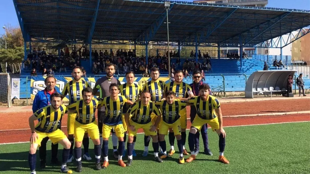 Söğütspor son şampiyonu evinde mağlup etti