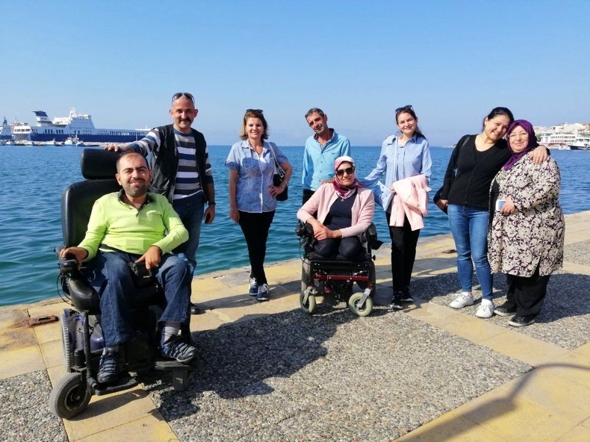 Turgutlu\'daki engelliler için Çeşme gezisi