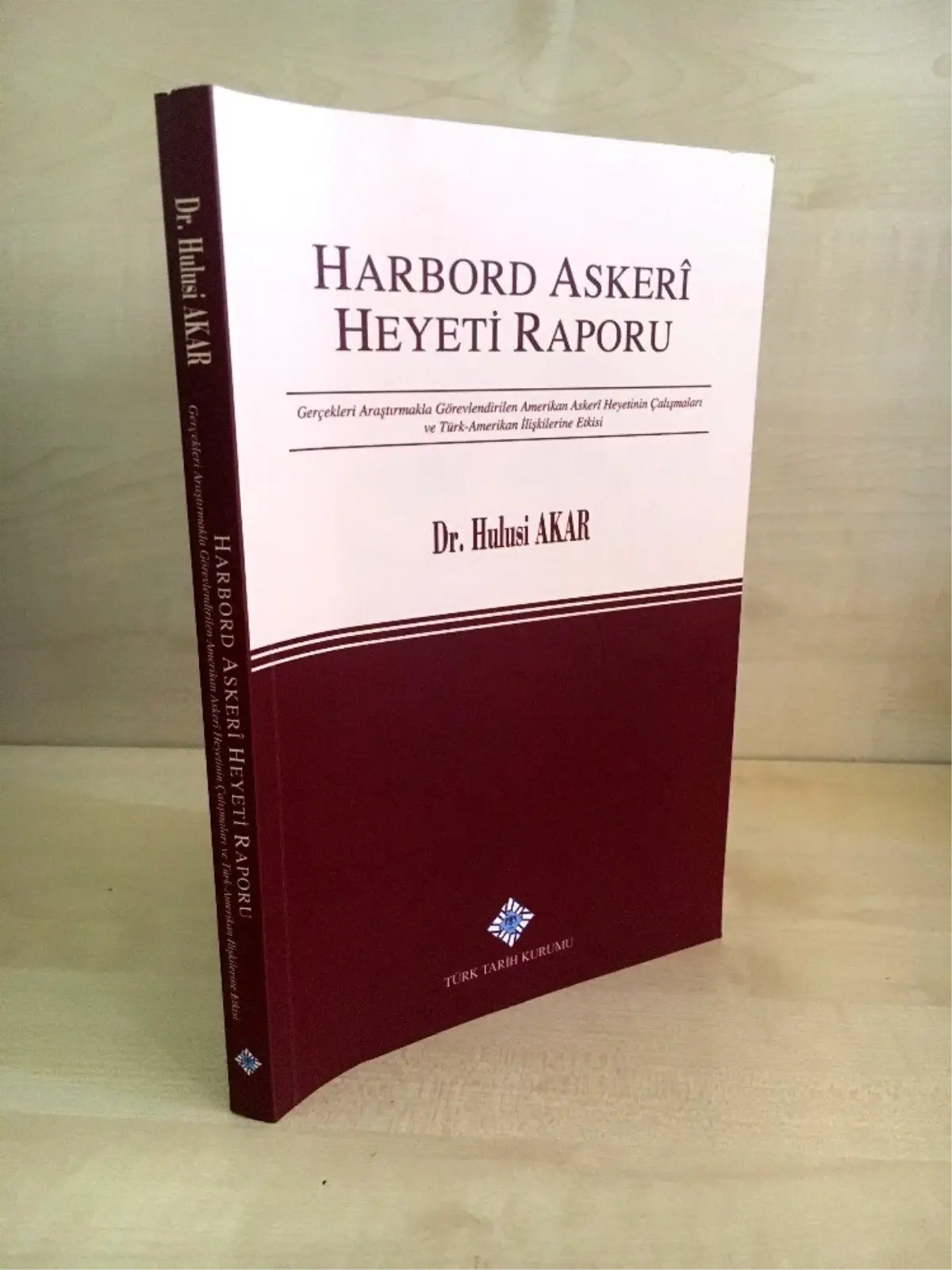 Bakan Akar\'ın tezi kitap oldu